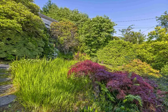 2575 Queens Avenue, West Vancouver For Sale - image 35