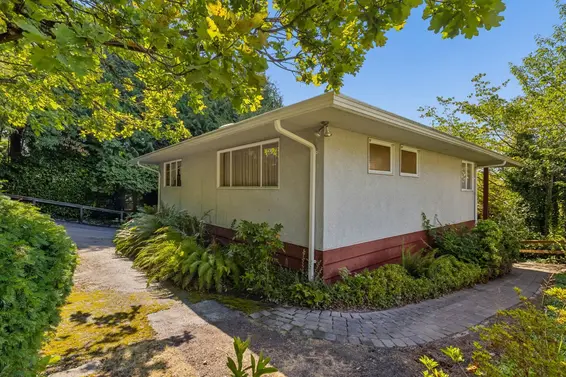 2575 Queens Avenue, West Vancouver For Sale - image 36