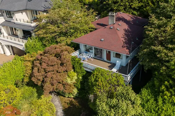 2575 Queens Avenue, West Vancouver For Sale - image 37