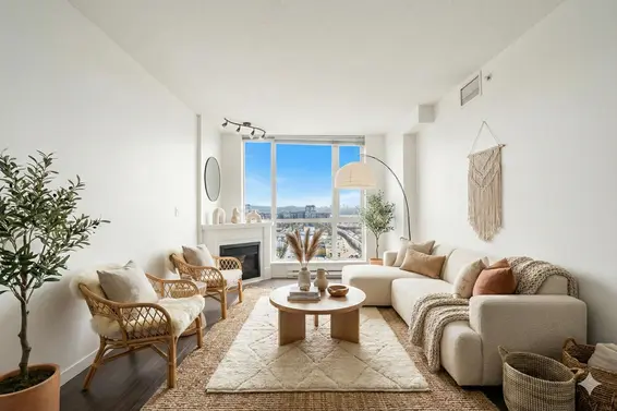 2102 188 East Esplanade Street, North Vancouver For Sale - image 5