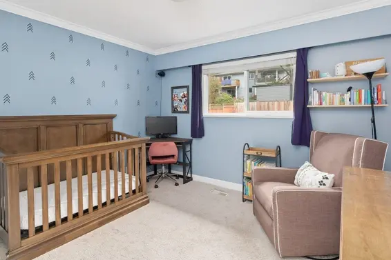 2030 Tompkins Crescent, North Vancouver For Sale - image 14