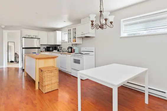 2030 Tompkins Crescent, North Vancouver For Sale - image 19