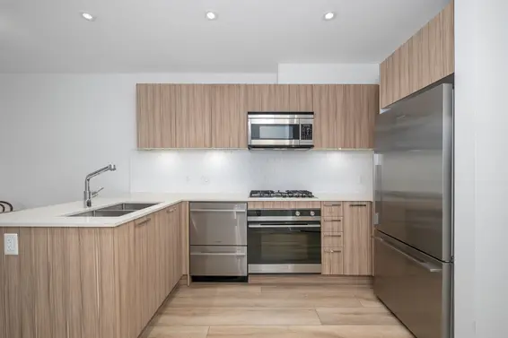 209 1061 Marine Drive, North Vancouver For Sale - image 18