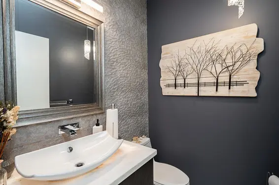 4365 Mountain Highway, North Vancouver For Sale - image 16