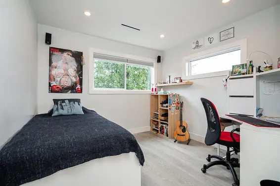 4365 Mountain Highway, North Vancouver For Sale - image 24