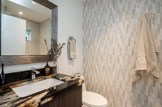 4365 Mountain Highway, North Vancouver For Sale - image 27