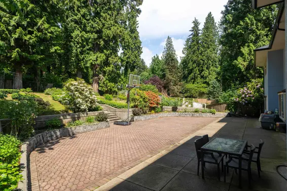 1393 Mathers Avenue, West Vancouver For Sale - image 37