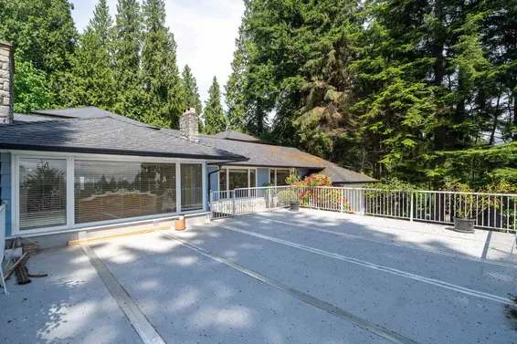 1393 Mathers Avenue, West Vancouver For Sale - image 38