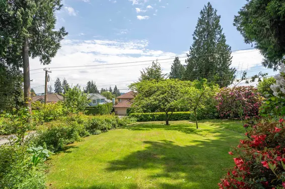 1393 Mathers Avenue, West Vancouver For Sale - image 39