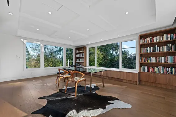 565 Robin Hood Road, West Vancouver For Sale - image 19