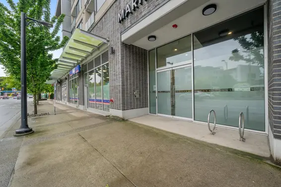 409 725 Marine Drive, North Vancouver For Sale - image 2