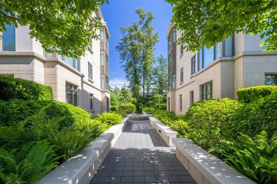 300 568 Waters Edge Crescent, West Vancouver For Sale - image 33