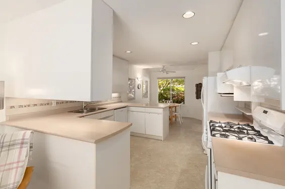 3 1716 Mahon Avenue, North Vancouver For Sale - image 17
