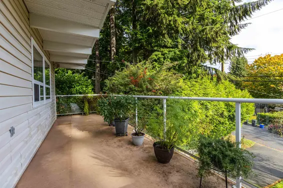 3063 Royal Avenue, North Vancouver For Sale - image 15