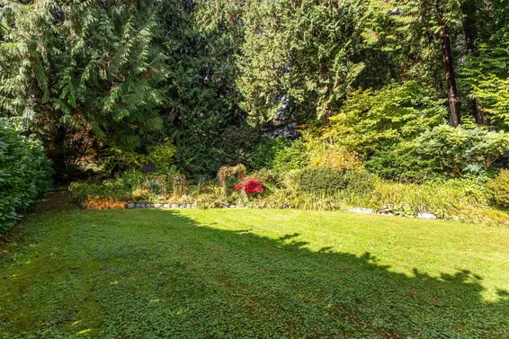 3063 Royal Avenue, North Vancouver For Sale - image 19