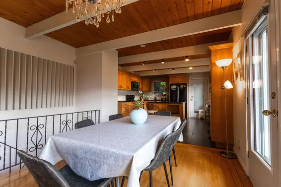 3063 Royal Avenue, North Vancouver For Sale - image 5