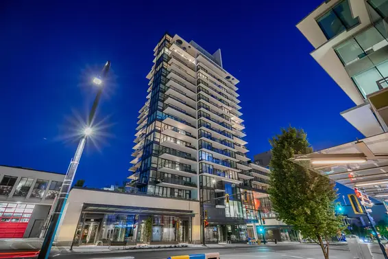 608 135 East 13th Street, North Vancouver
