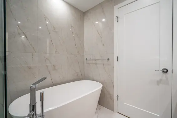 608 135 East 13th Street, North Vancouver For Sale - image 14