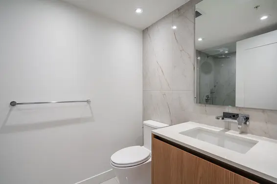 608 135 East 13th Street, North Vancouver For Sale - image 17
