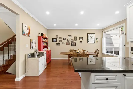 250 East 17th Street, North Vancouver For Sale - image 18