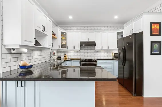 250 East 17th Street, North Vancouver For Sale - image 21