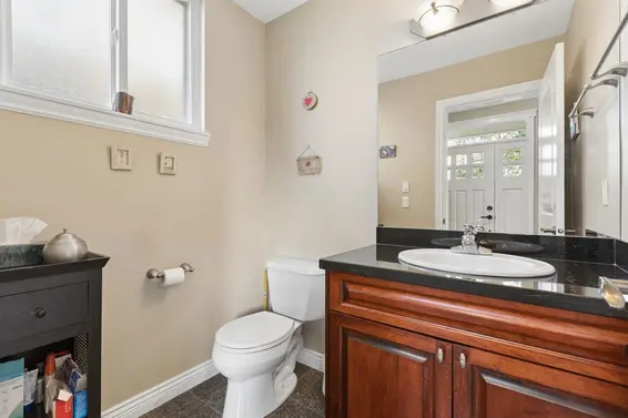 250 East 17th Street, North Vancouver For Sale - image 28