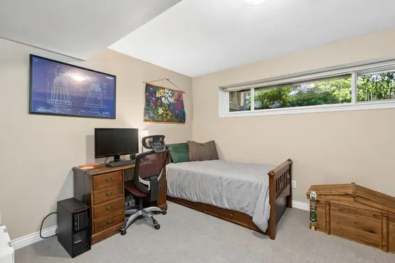 250 East 17th Street, North Vancouver For Sale - image 32