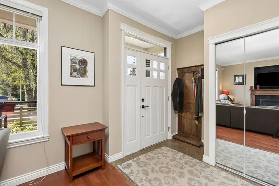 250 East 17th Street, North Vancouver For Sale - image 4