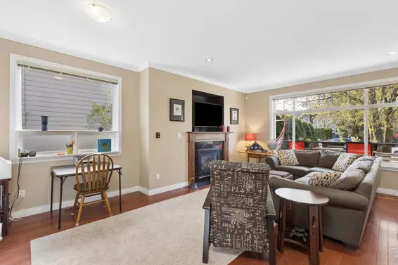 250 East 17th Street, North Vancouver For Sale - image 6