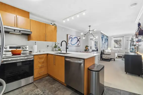 406 1150 East 29th Street, North Vancouver For Sale - image 2