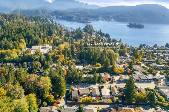 1147 Deep Cove Road, North Vancouver For Sale - image 2