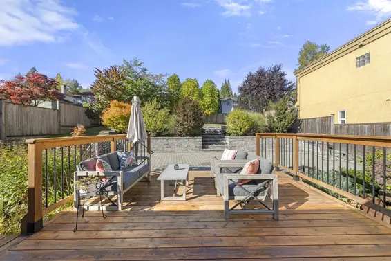 1147 Deep Cove Road, North Vancouver For Sale - image 21