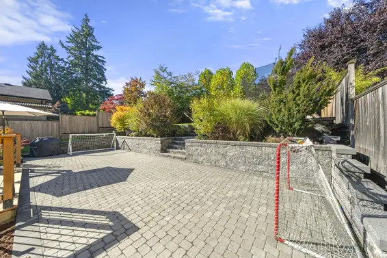 1147 Deep Cove Road, North Vancouver For Sale - image 23