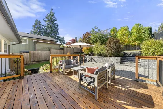 1147 Deep Cove Road, North Vancouver For Sale - image 3