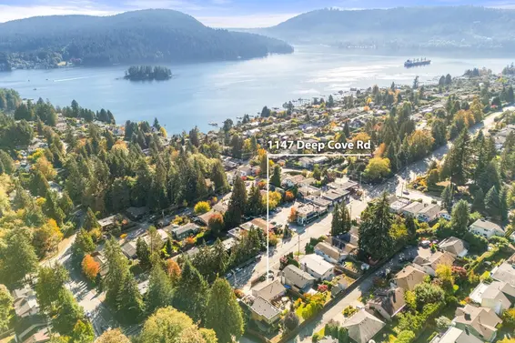 1147 Deep Cove Road, North Vancouver For Sale - image 39