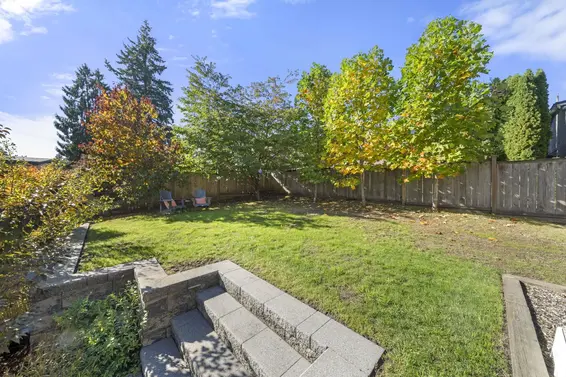 1147 Deep Cove Road, North Vancouver For Sale - image 4