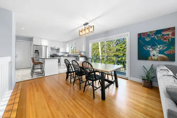 1147 Deep Cove Road, North Vancouver For Sale - image 9