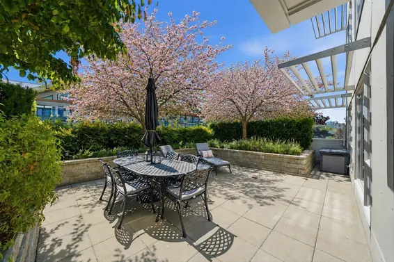 207 1061 Marine Drive, North Vancouver For Sale - image 12
