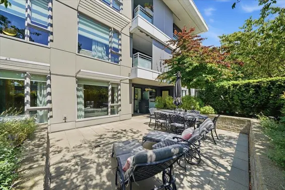 207 1061 Marine Drive, North Vancouver For Sale - image 13
