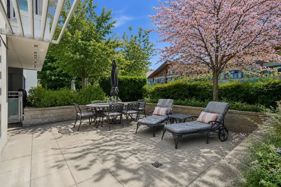207 1061 Marine Drive, North Vancouver For Sale - image 14