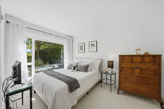 207 1061 Marine Drive, North Vancouver For Sale - image 15