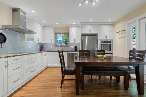 3380 Manning Crescent, North Vancouver For Sale - image 2