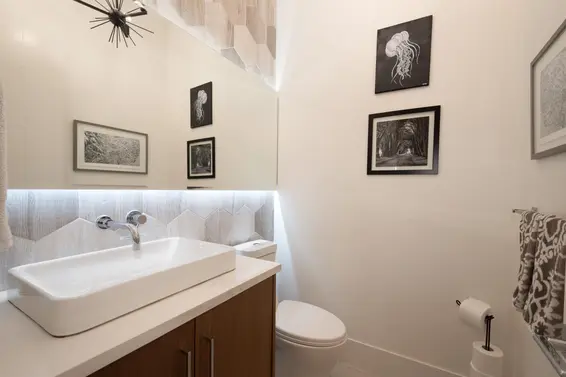 326 East 8th Street, North Vancouver For Sale - image 13