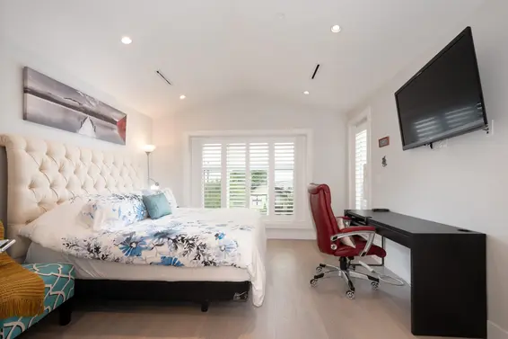 326 East 8th Street, North Vancouver For Sale - image 14
