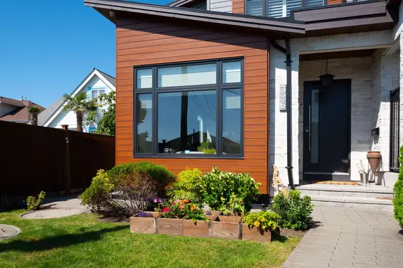 326 East 8th Street, North Vancouver For Sale - image 2