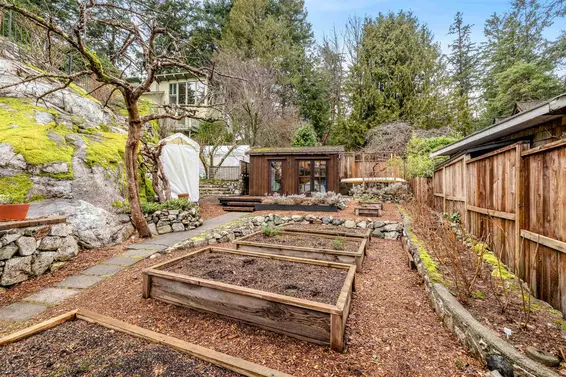 5817 Eagle Island, West Vancouver For Sale - image 24
