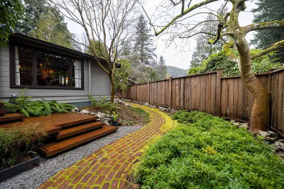 5817 Eagle Island, West Vancouver For Sale - image 26