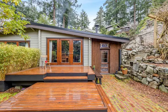 5817 Eagle Island, West Vancouver For Sale - image 3