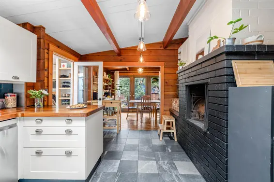5817 Eagle Island, West Vancouver For Sale - image 9