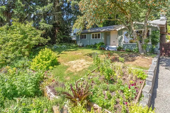 1088 Calverhall Street, North Vancouver For Sale - image 7